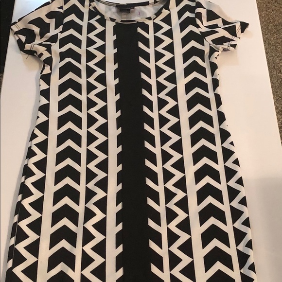 Tribal dress - Picture 5 of 5